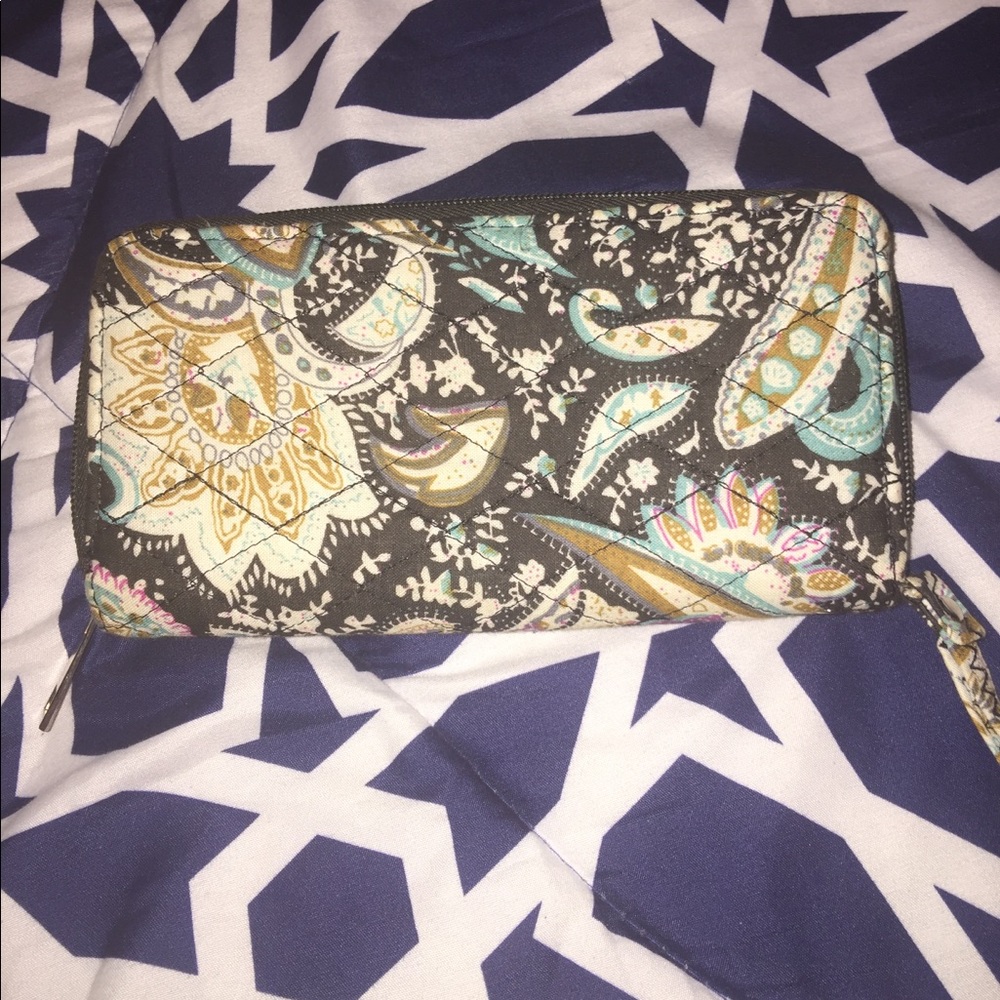 Very nice pattern wallet.